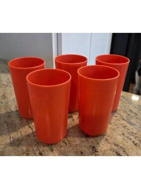 Lot of 5 Rubbermaid 12oz Vintage Drinking Cups/Tumblers J3066